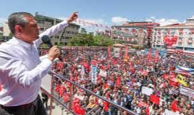 Özel'den Kılıçdaroğlu'na İzmir'den çağrı: '2 milyon üyemize genel başkan seçtirelim'