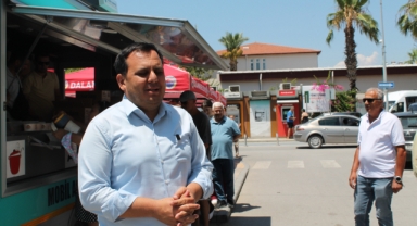 Dalaman Belediye Başkanı Sezer Durmuş Vatandaşlara Aşure Dağıttı 