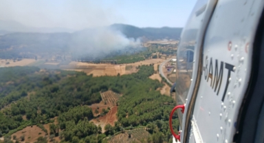 Ziraat alanında başlayan yangın ormana sıçradı. 