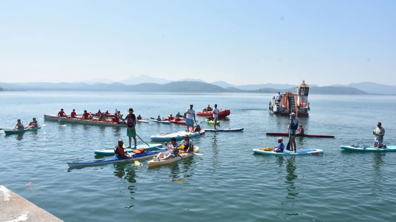 Bakan Bak, Muğla'da Kano Milli Takımı sporcularıyla bir araya geldi