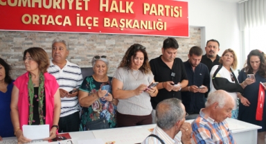 Muğla ve ilçelerinde CHP ilçe öğütlerinden toplu istifa yeni partiye katılım