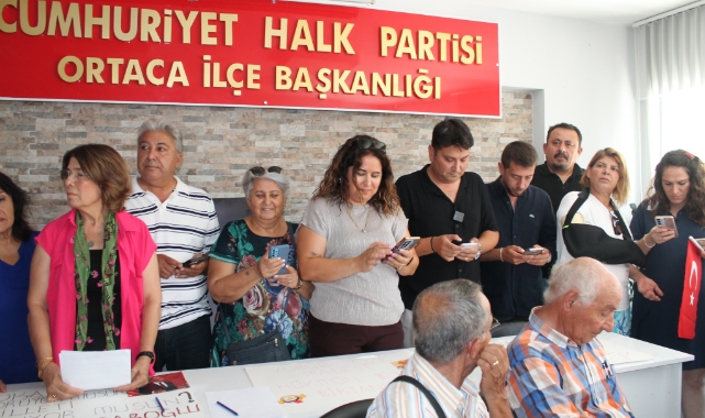 Muğla ve ilçelerinde CHP ilçe öğütlerinden toplu istifa yeni partiye katılım