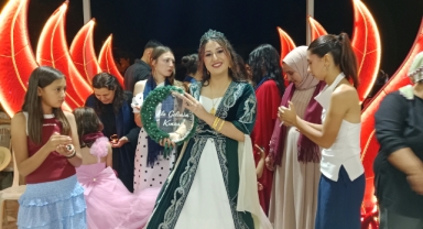 Çile ve Aykut Görkemli düğün ile dünya evine girdi. 