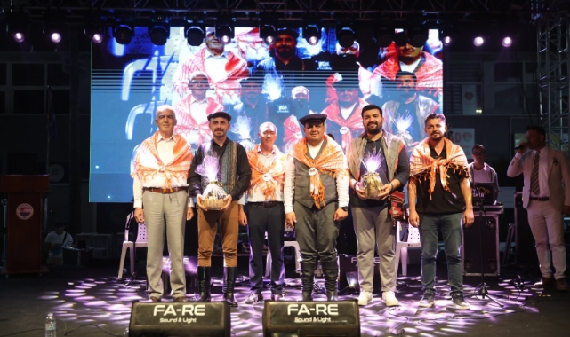 DALAMAN’DA FESTİVAL COŞKUSU BAŞLADI: 5. İNCİR VE NAR FESTİVALİ KAPILARINI AÇTI! 