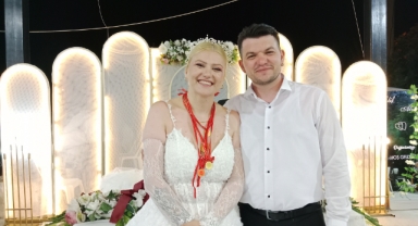 Elif ve Alican Görkemli düğün ile dünya evine girdi.