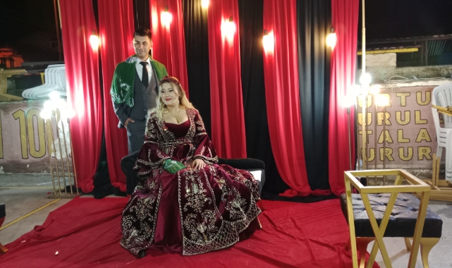 Nazire ve Burak Görkemli düğün ile dünya evine girdi. 